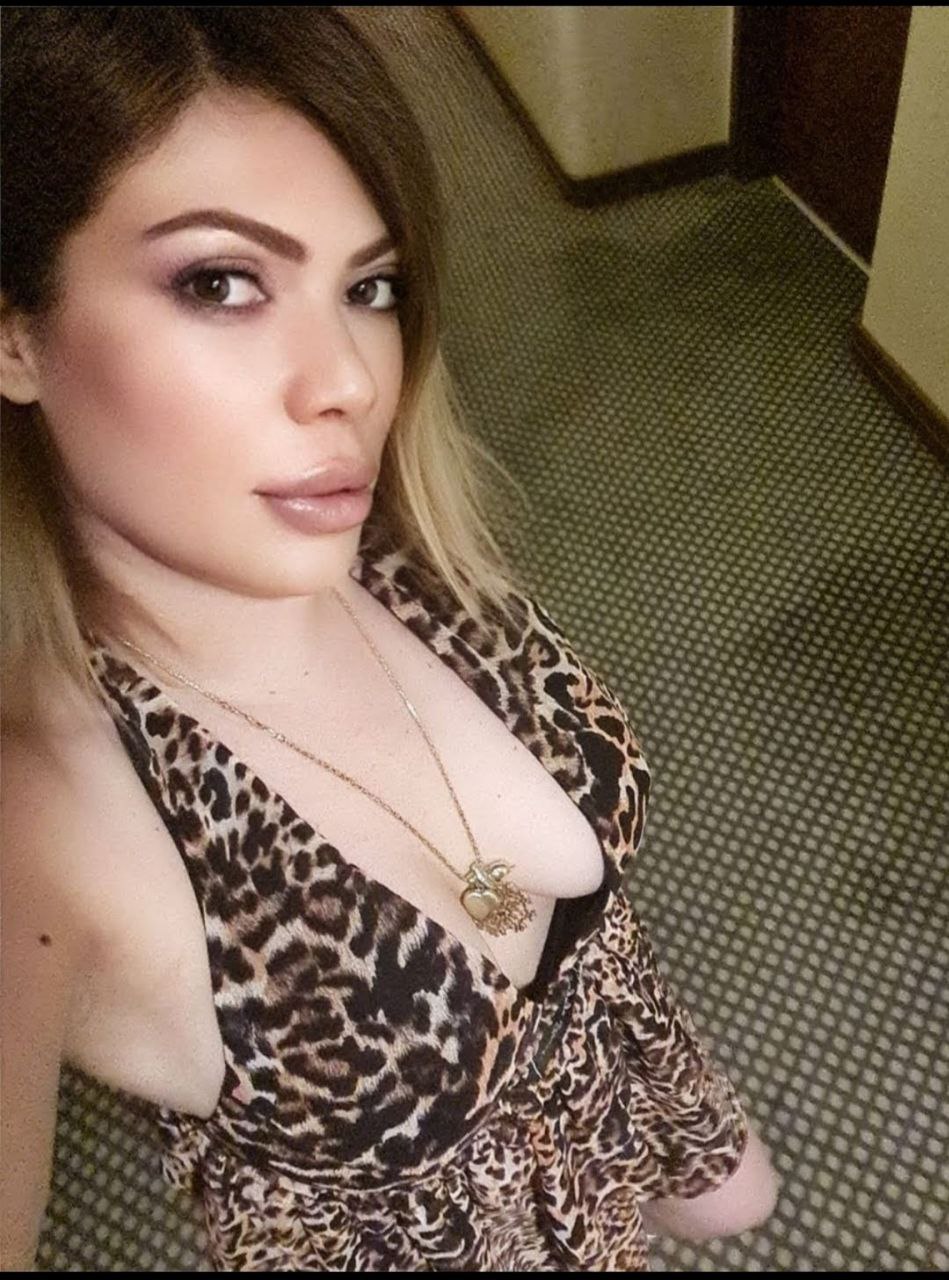 Adana Gerçek Resimli Seksi Sarışın Elit Escort HANDE - Image 6