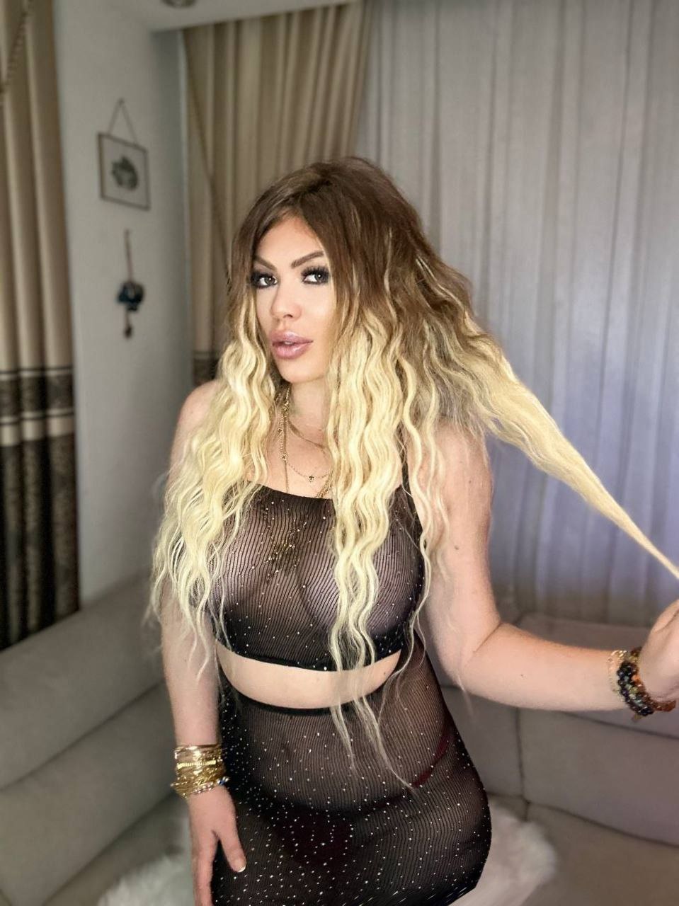 Adana Gerçek Resimli Seksi Sarışın Elit Escort HANDE - Image 37
