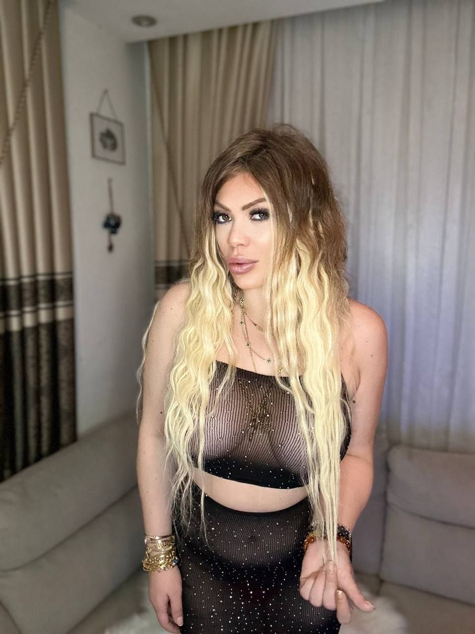 Adana Gerçek Resimli Seksi Sarışın Elit Escort HANDE - Image 38